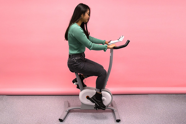 NEXGIM AI power fitness car experience: can intelligently burn fat without leaving home!