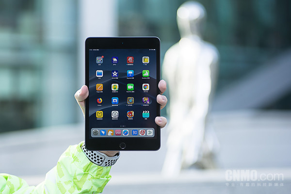 iPad mini review: lightweight and powerful
