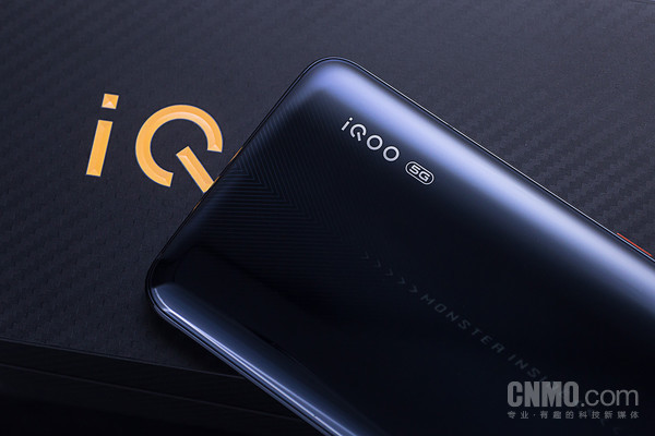 IQOO Pro 5G version measured: what should “5G performance flagship” be?