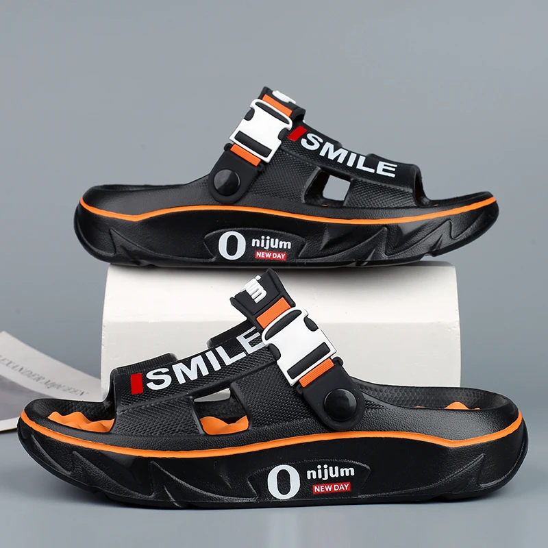 2025 New Men’s Massage Slippers Indoor Outdoor Sandals Beach Comfortable Soft Slides Clogs Casual Shoes Men Women Home Slippers